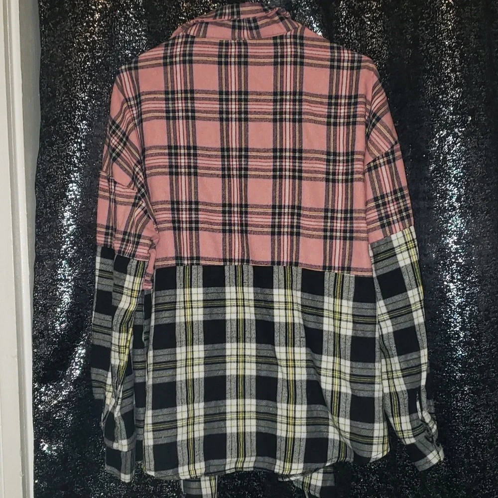 Color Block Flannel - Picture 2 of 2